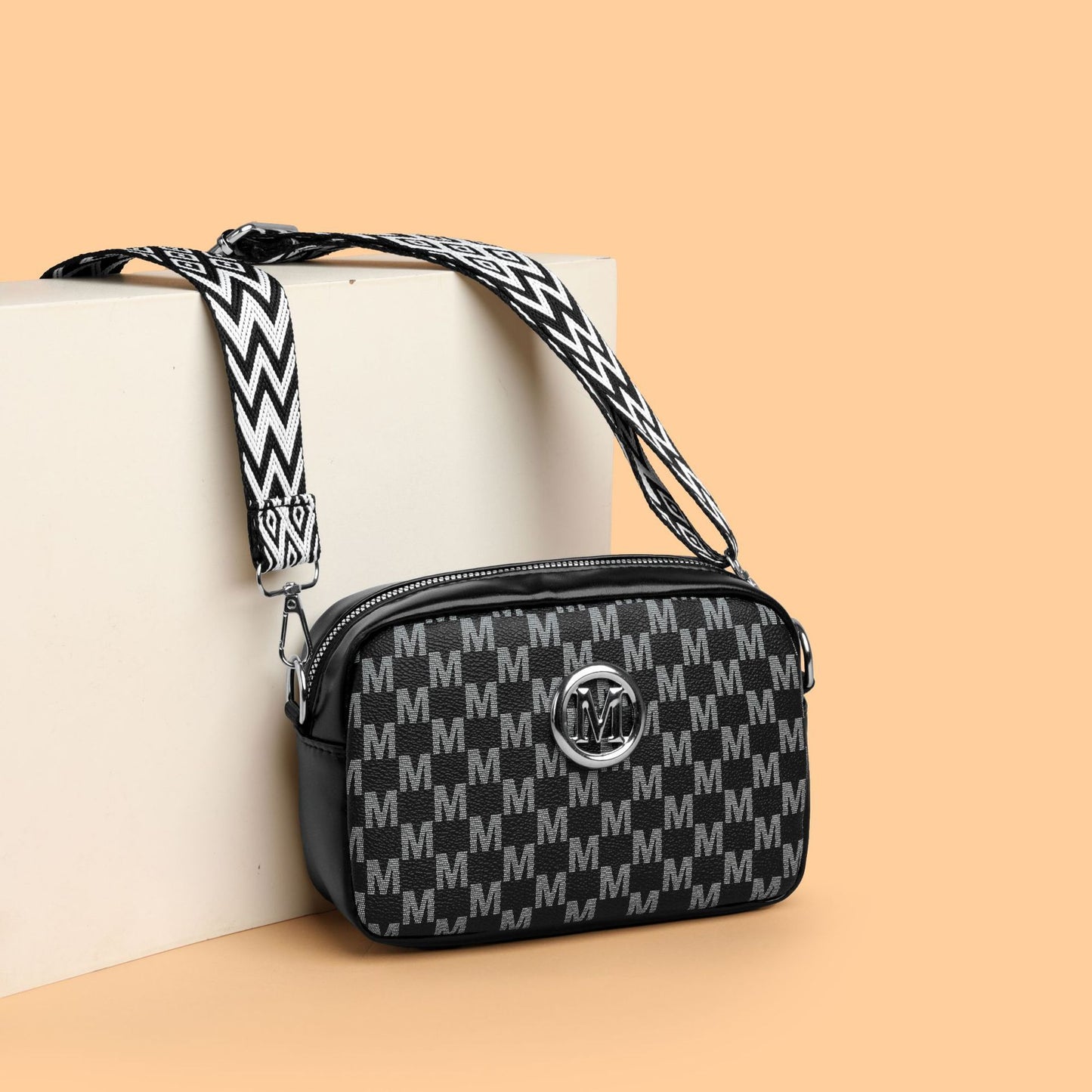 Versatile Wide-strap Shoulder Crossbody Bag - PryTheory