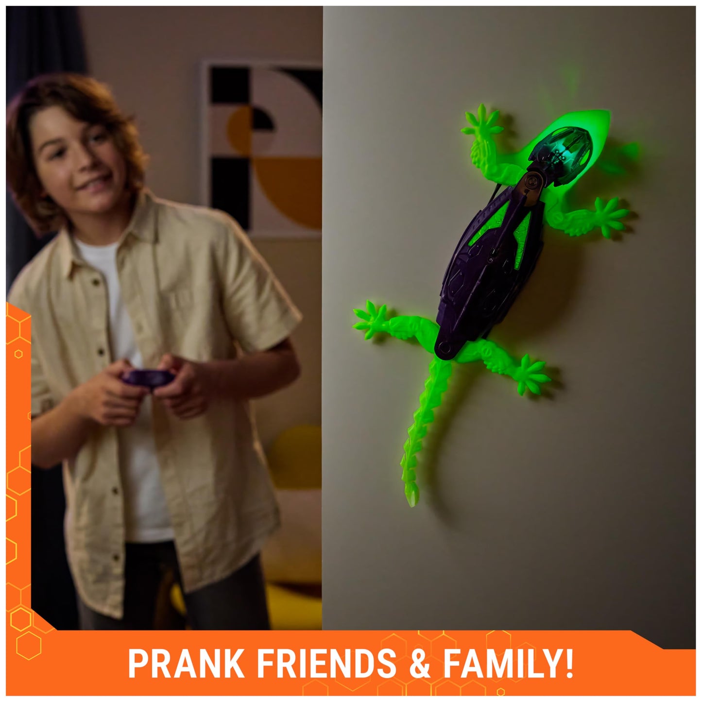HEX BOTS WALL CRAWLER GECKO, RECHARGEABLE REMOTE CONTROL ROBOT-CLIMBS UP WALLS!-AGES 4 & UP