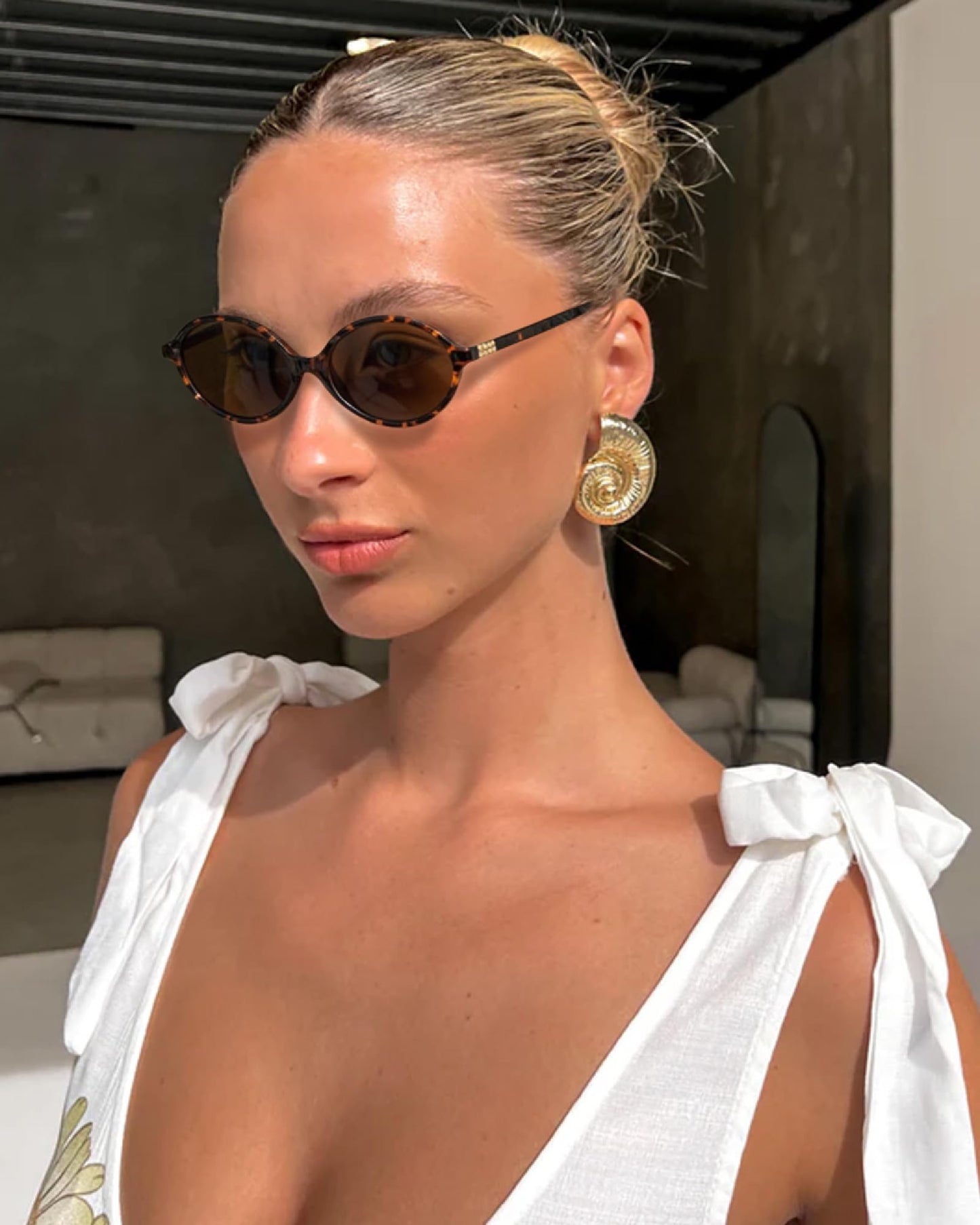 Retro Oval Sunglasses