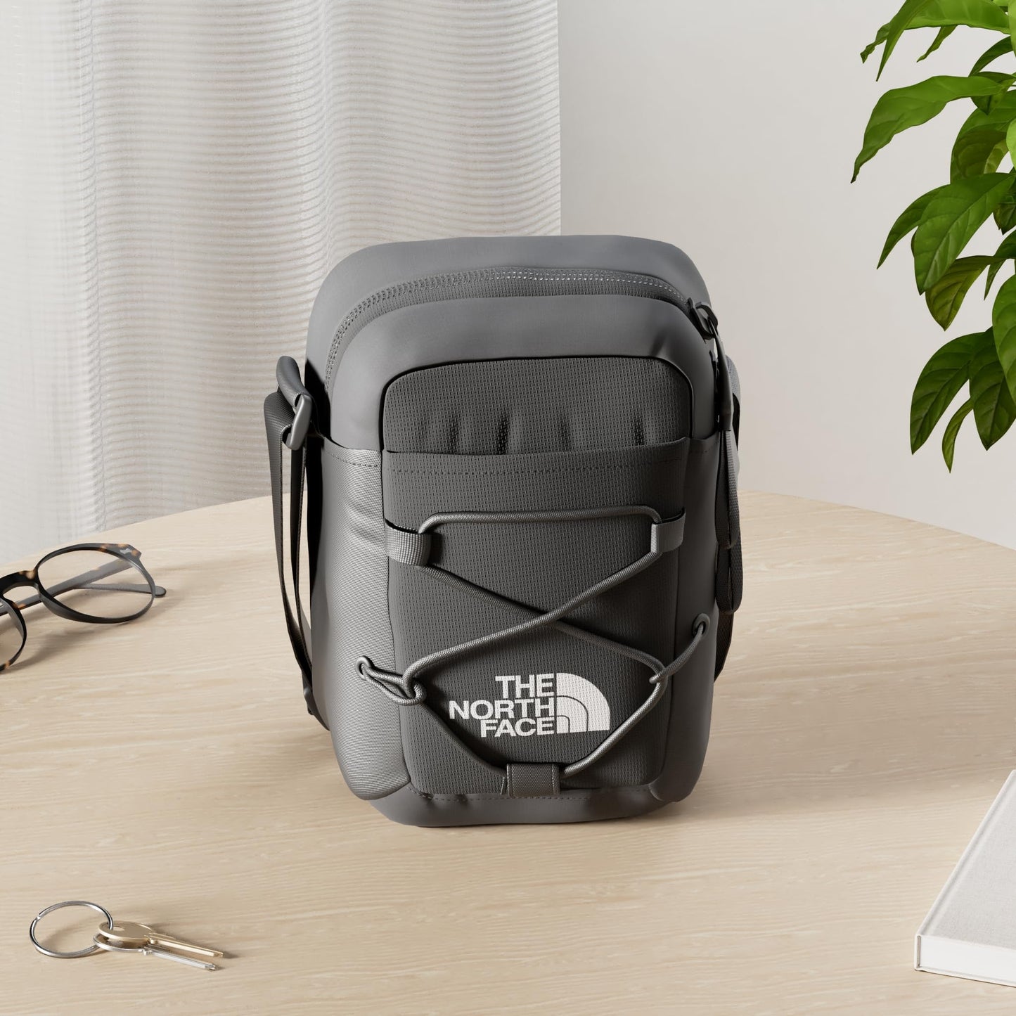 *THE NORTH FACE JESTER