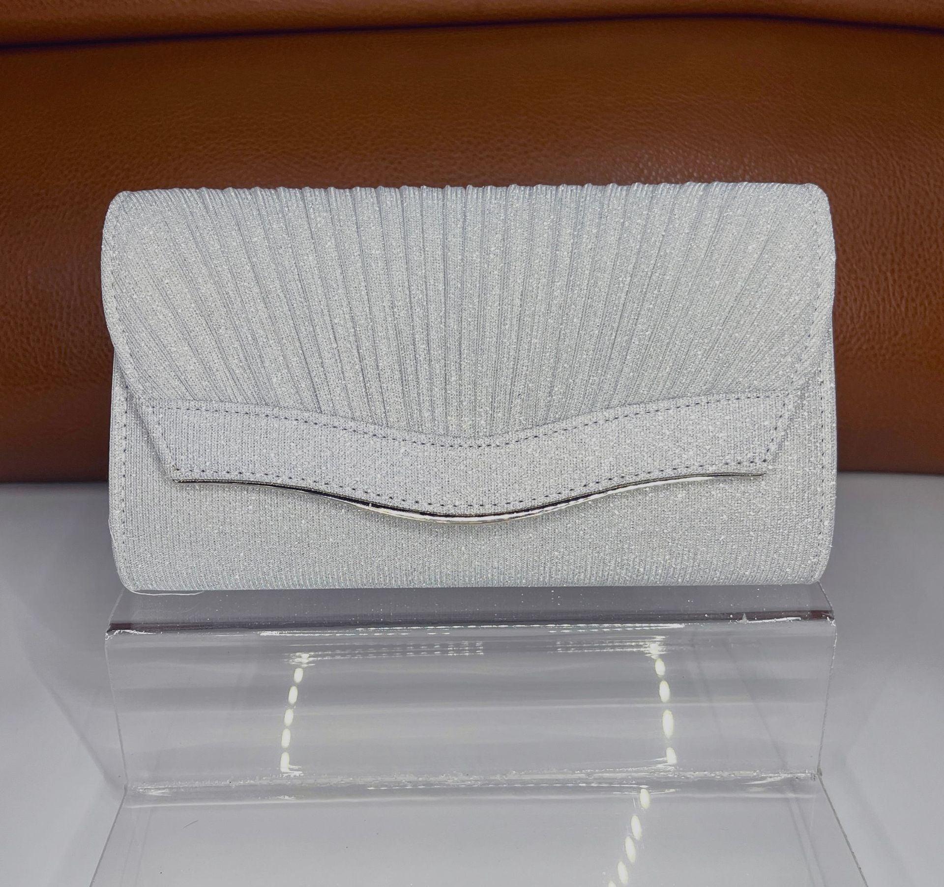 Clutch Flip Handbag. - PryTheory